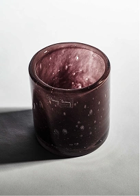 H vase mary 2